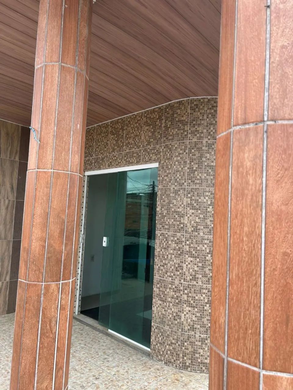 Fonte de renda 3 casas com ponto comercial 