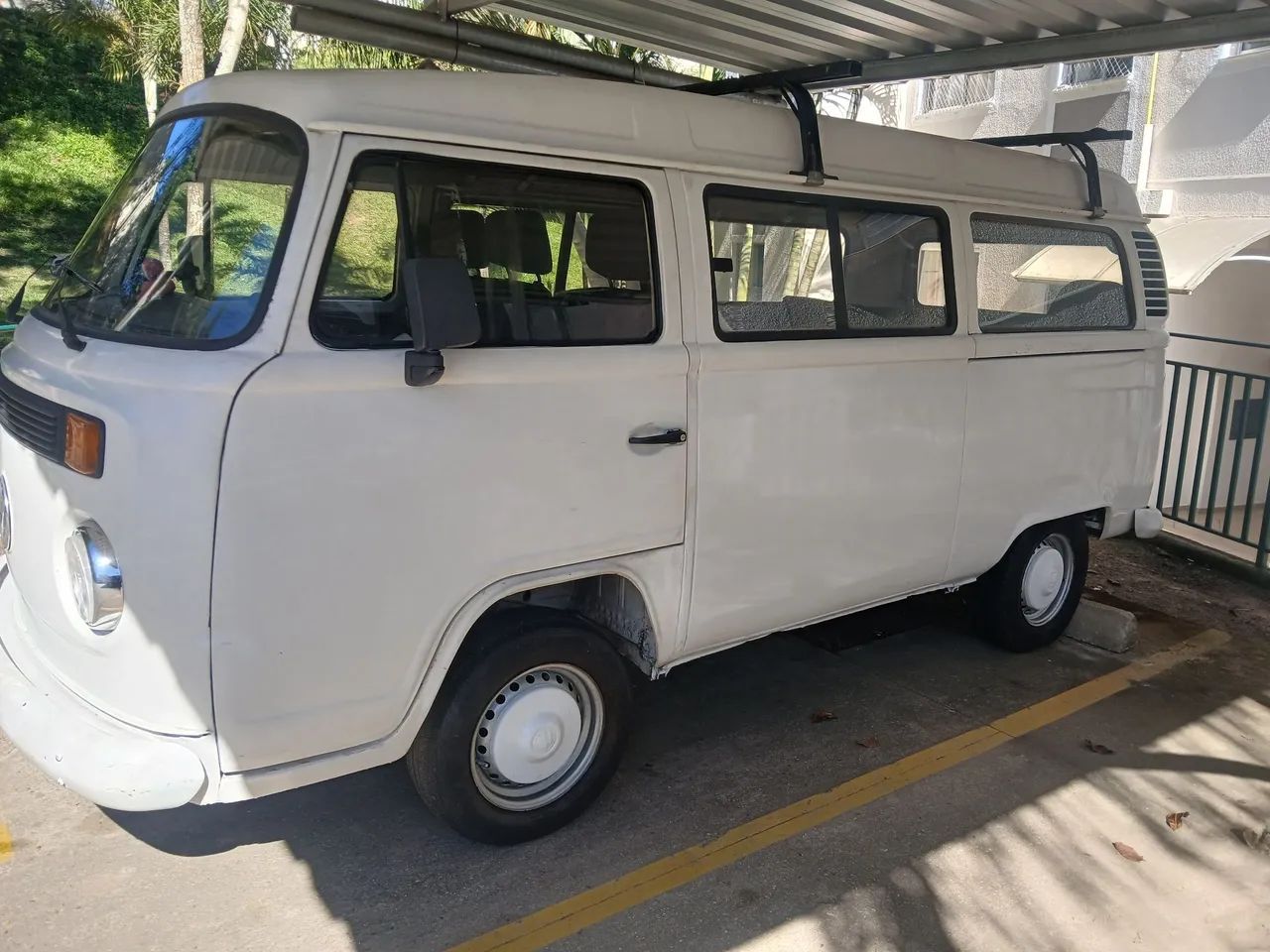 Volkswagen Kombi Kombi Standard/ Luxo/ Série Prata 2004