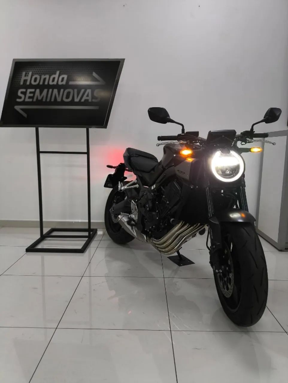 HONDA CB 650R 2026 - Foto 3