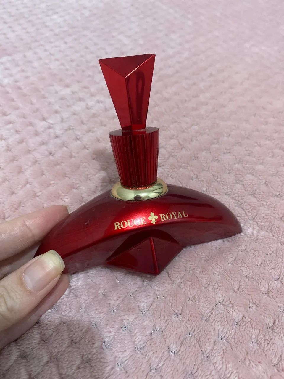 Vendo perfume Rouge Royal