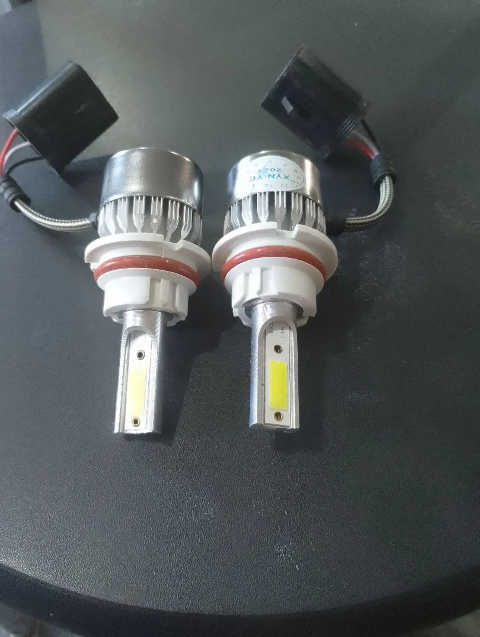 Lâmpada de led C6 9004 compatível com diversos carros - Foto 2