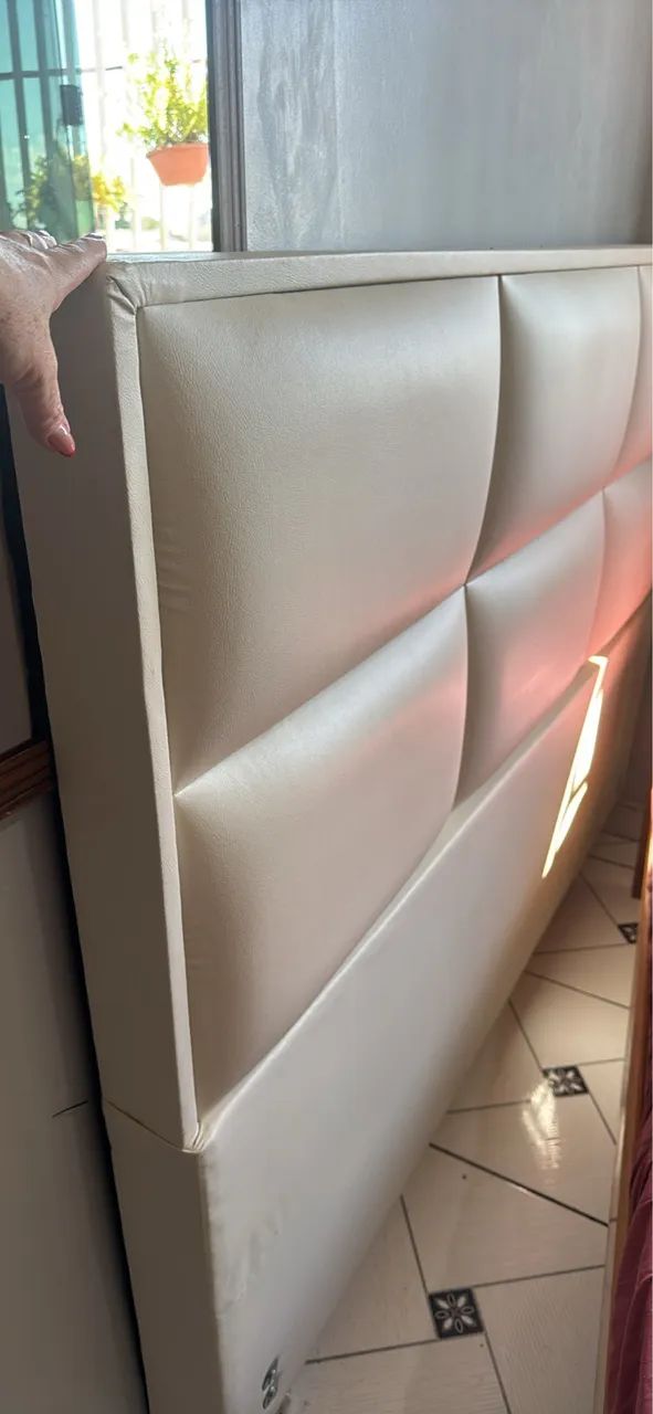 Vendo cabeceira de cama queen 
