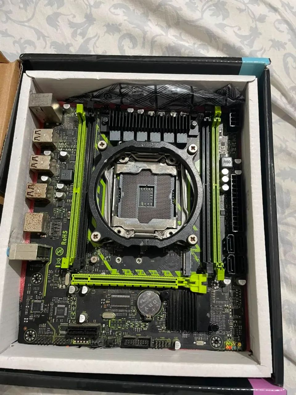 Placa mãe Xeon x99 com socket LGA 2011-3 e memória DDR4