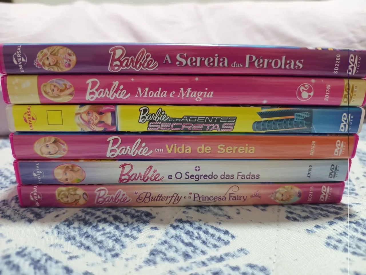 Lote de 6 DVDs Barbie RESERVADO - Foto 4