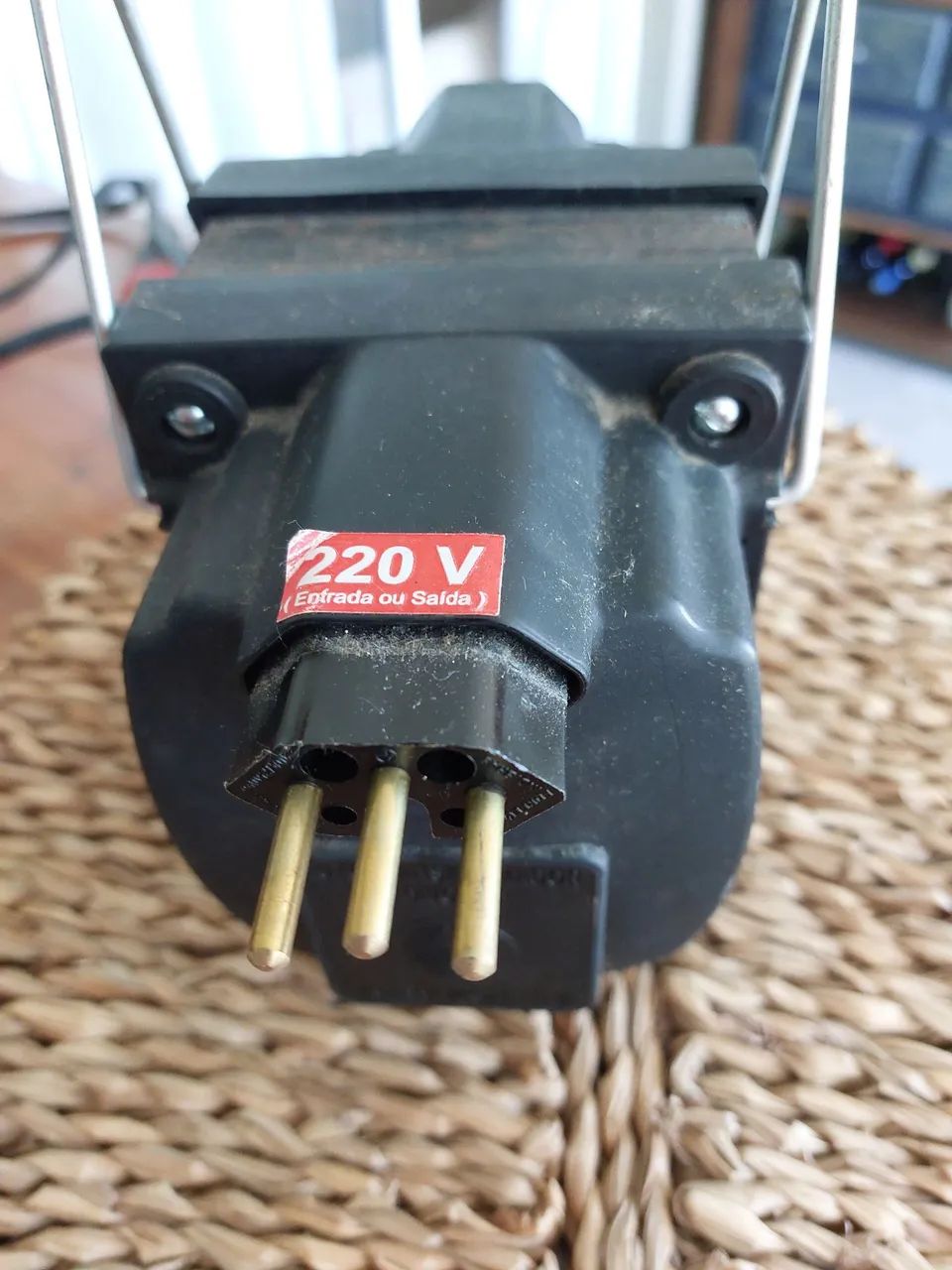 Autotransformador bivolt 1500VA - Foto 3