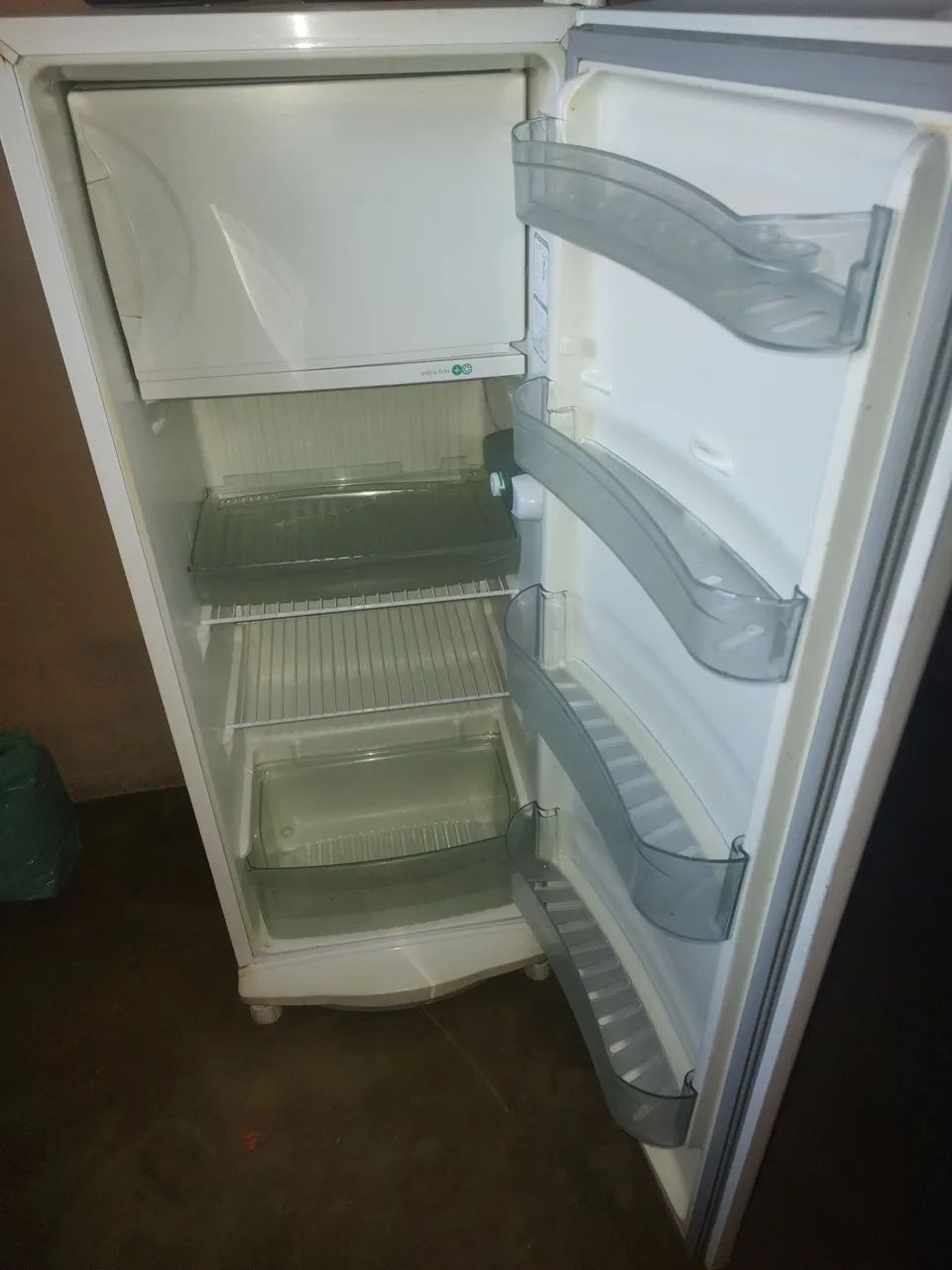 Vendo geladeira. 580$