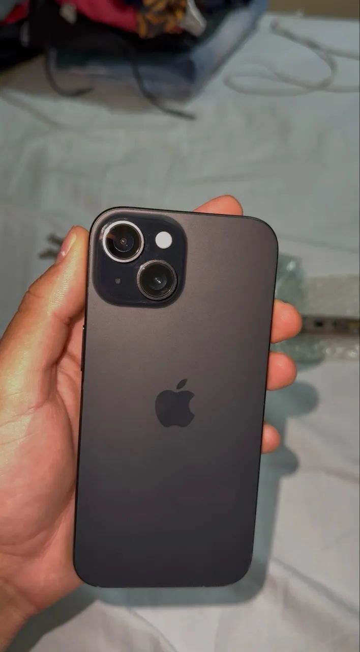iPhone 15 com defeito na placa 