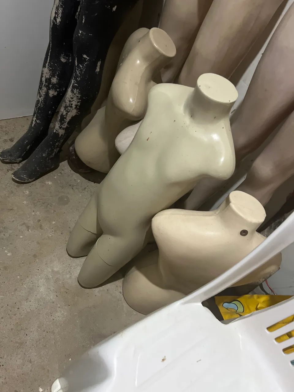 Vendo various maniquis 