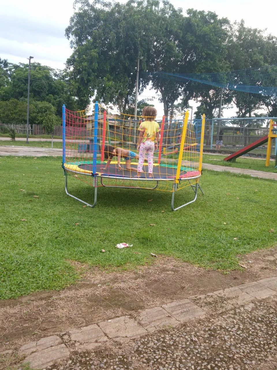 Alugar pula pula pequeno 2.30, e 2,44