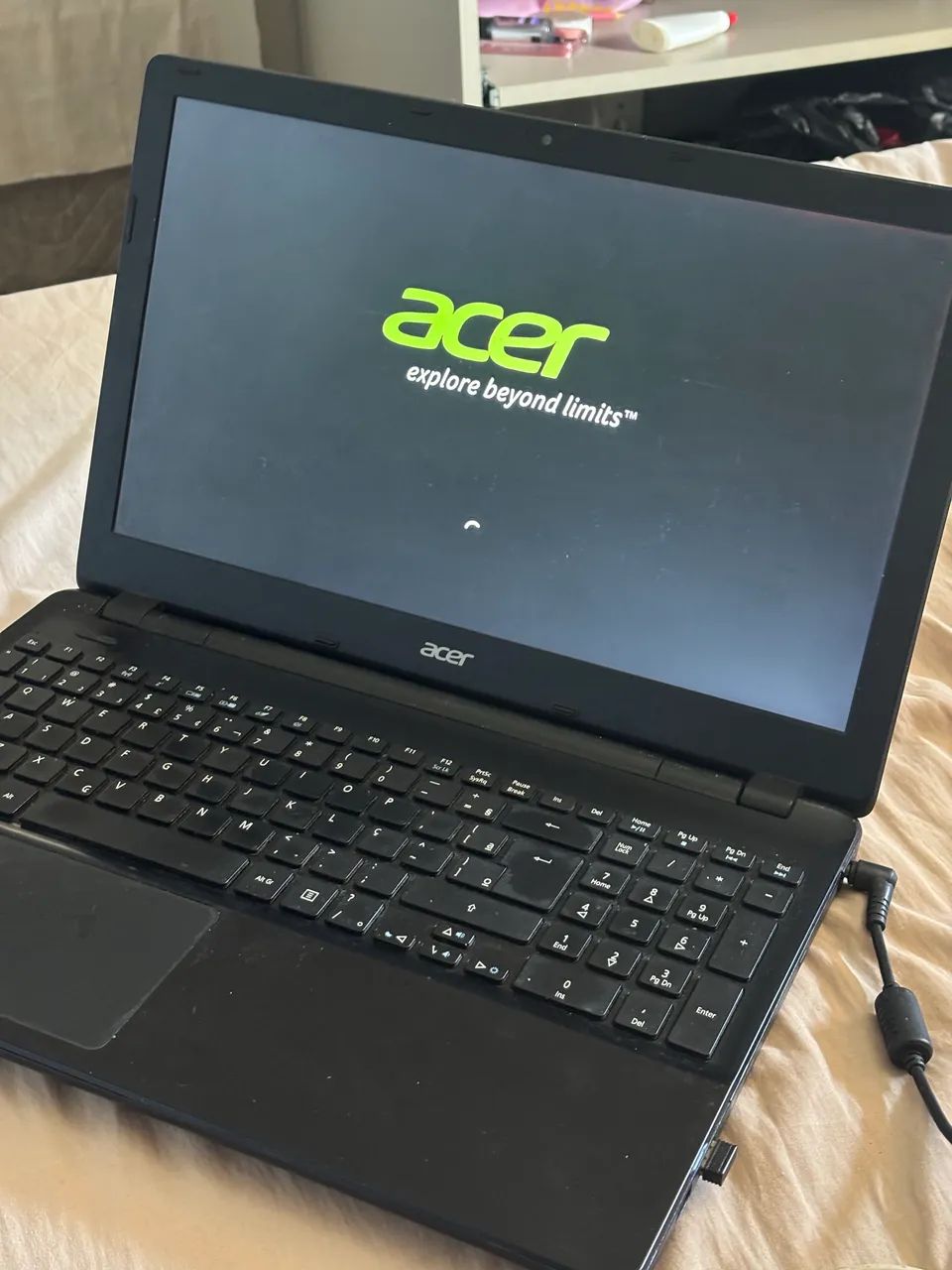 Notebook acer 1T core I5 | Bateria viciada 