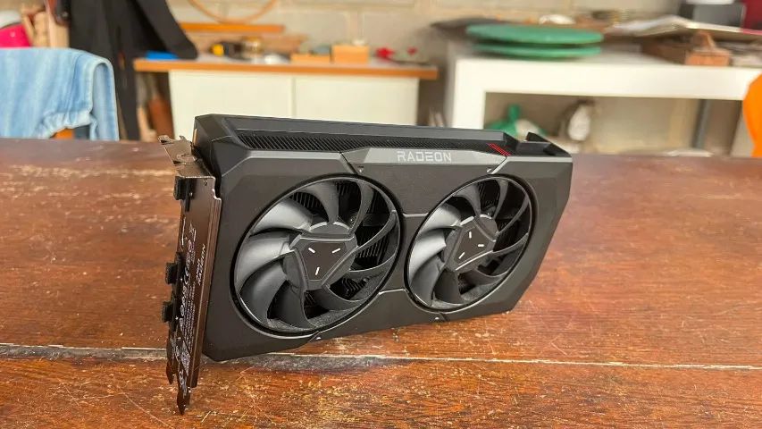 RX 7600 8GB XFX - Foto 2