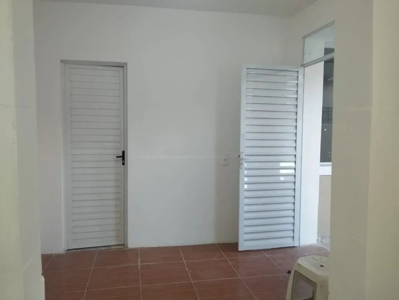 Alugo Casa com 2 quartos em Maria da Graça - Foto 2