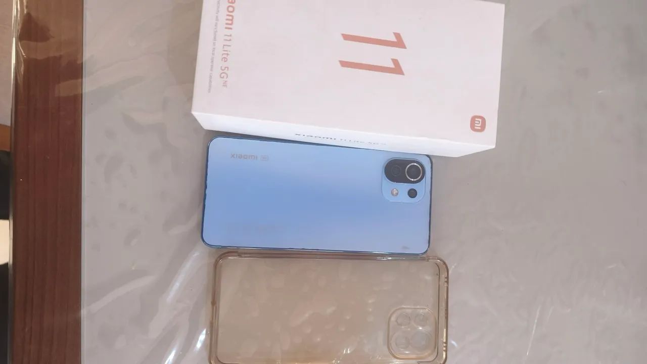 Vendo celular xiaomi mi 11 lite 5G né  - Foto 4