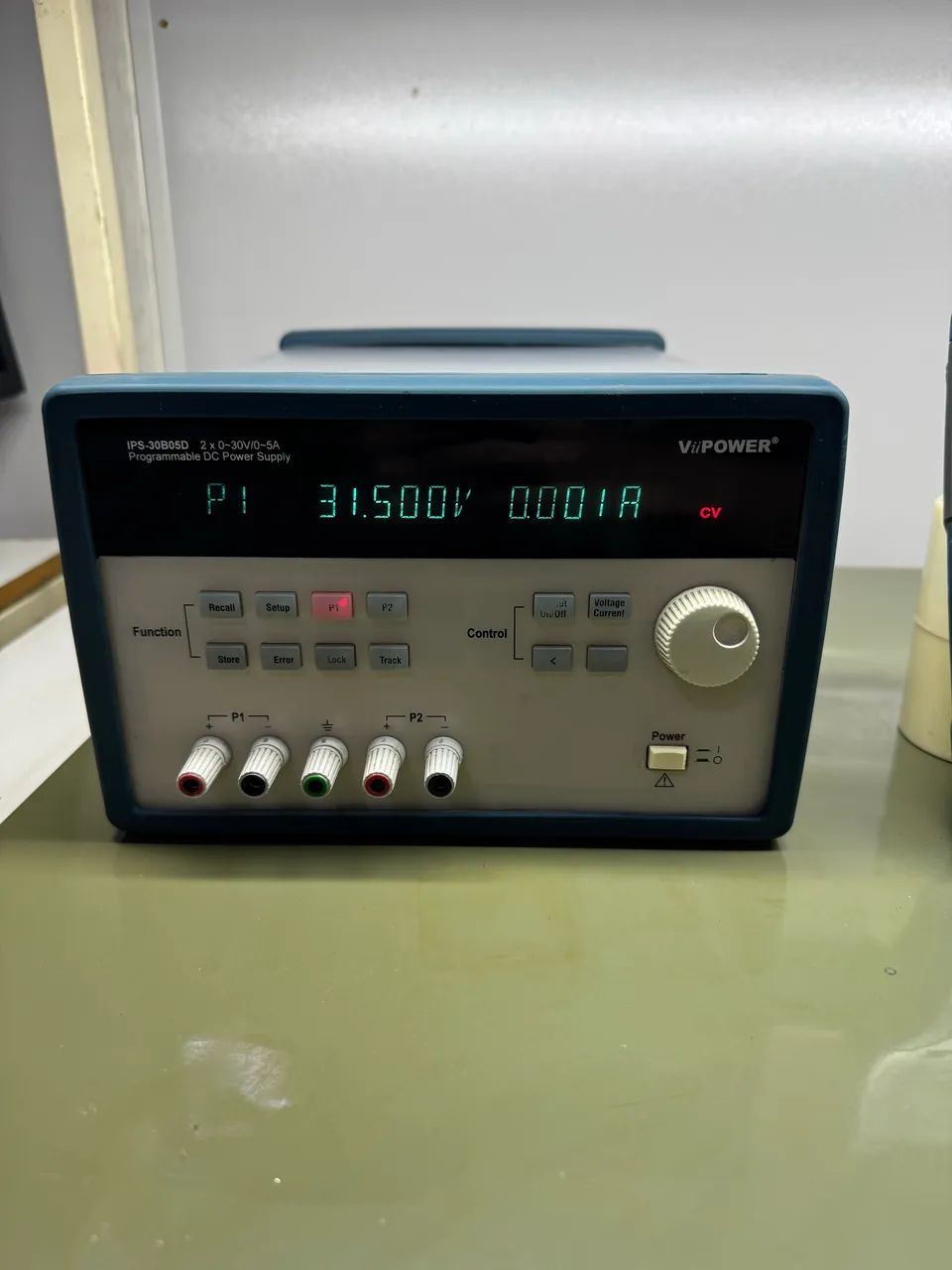 2unidades fonte de bancada 2 canais VUPOWER ips30b05d 220v