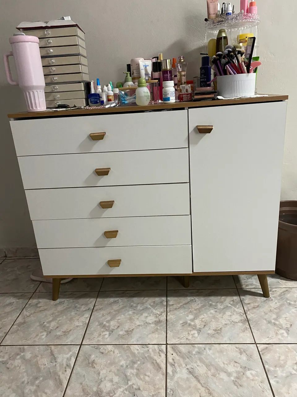 Cômoda de 5 gavetas 
