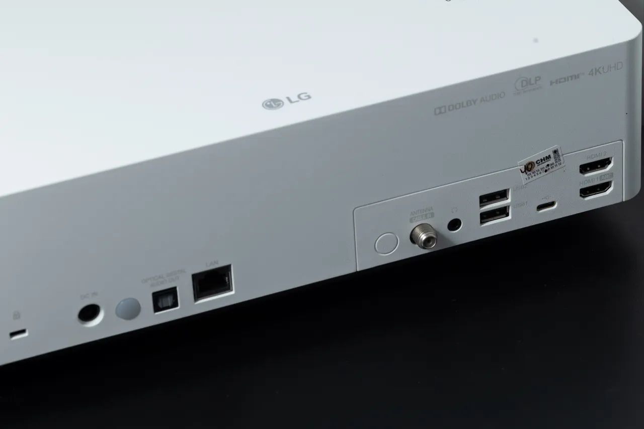 Projetor LG 4k cinebeam - Foto 4