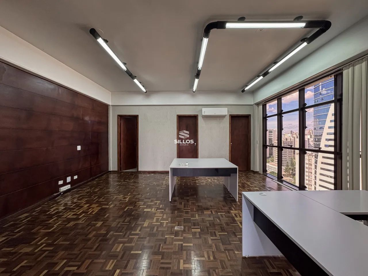 Sala comercial com 100 m² para alugar no Centro Cívico em Curitiba - Foto 2