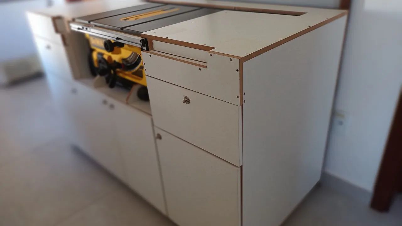 Serra DeWALT (NOVA SEM USO ) (220vlt)  com Bancada  - Foto 4