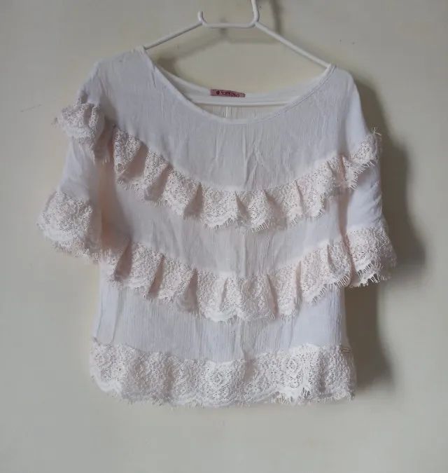 Blusa C/ Renda 38