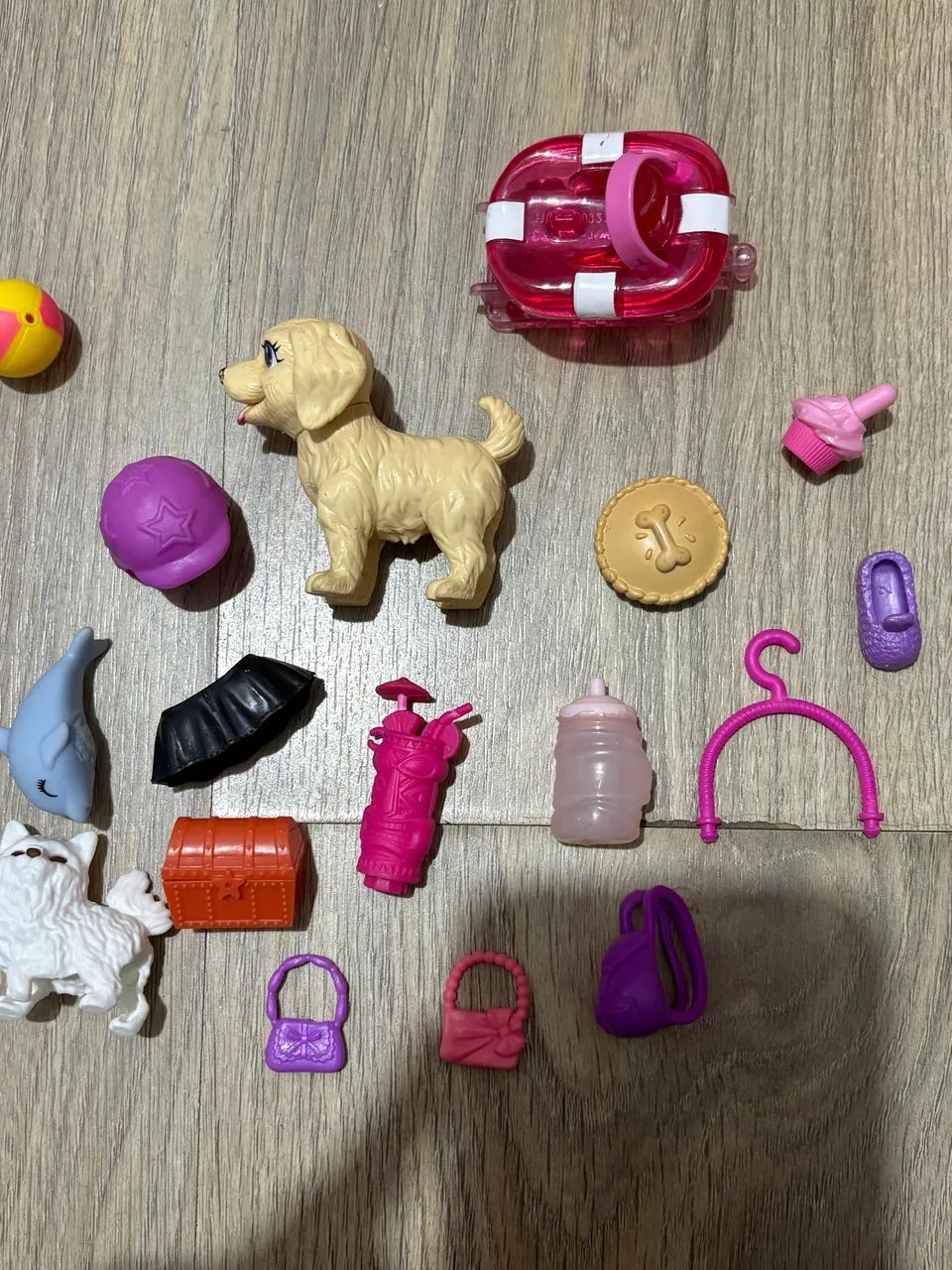 Lote Brinquedos Acessórios de Boneca - Foto 2