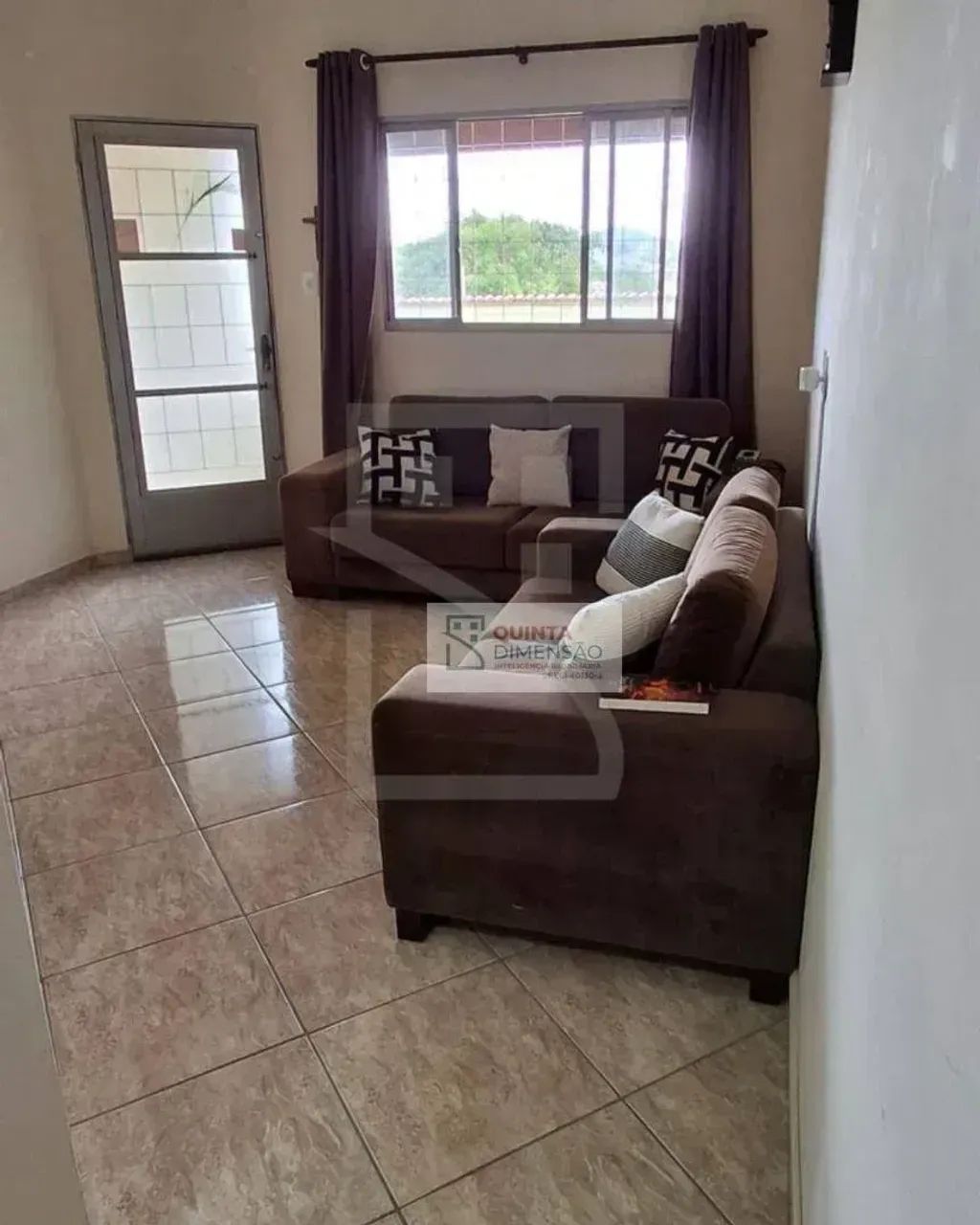 CASA À VENDA AO REDOR DO CENTRO DE CRUZEIRO/SP