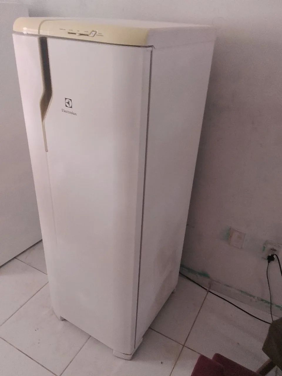 vende-se geladeira Electrolux  - Foto 2