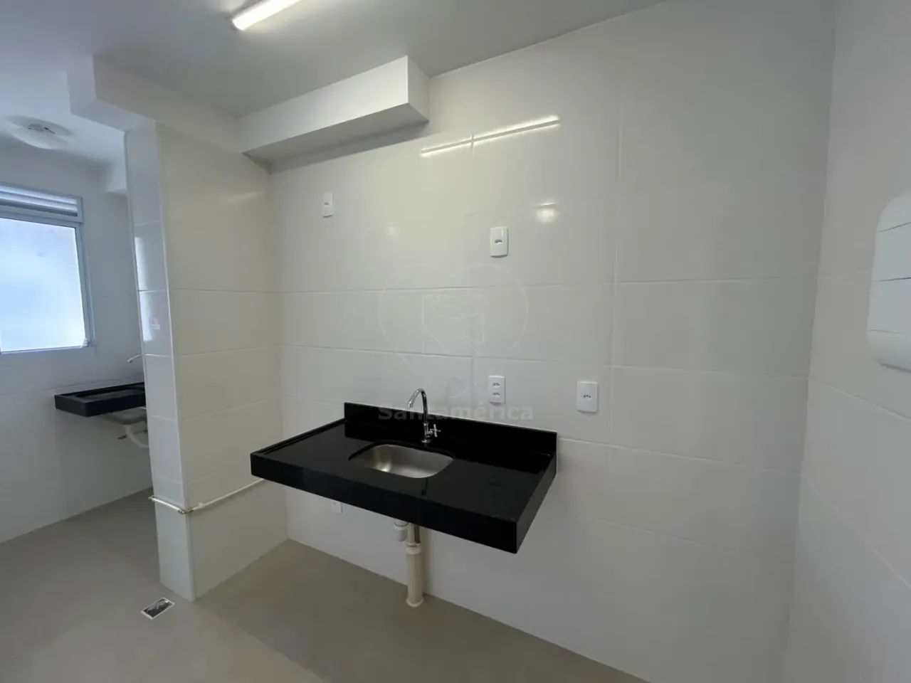 Apartamento para alugar no Edifício Le Monde na Região Oeste de Londrina com 2 quartos no  - Foto 4
