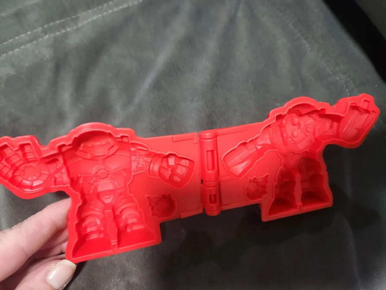  Play-doh Marvel Hulk Smash e Homem de Ferro - Foto 4