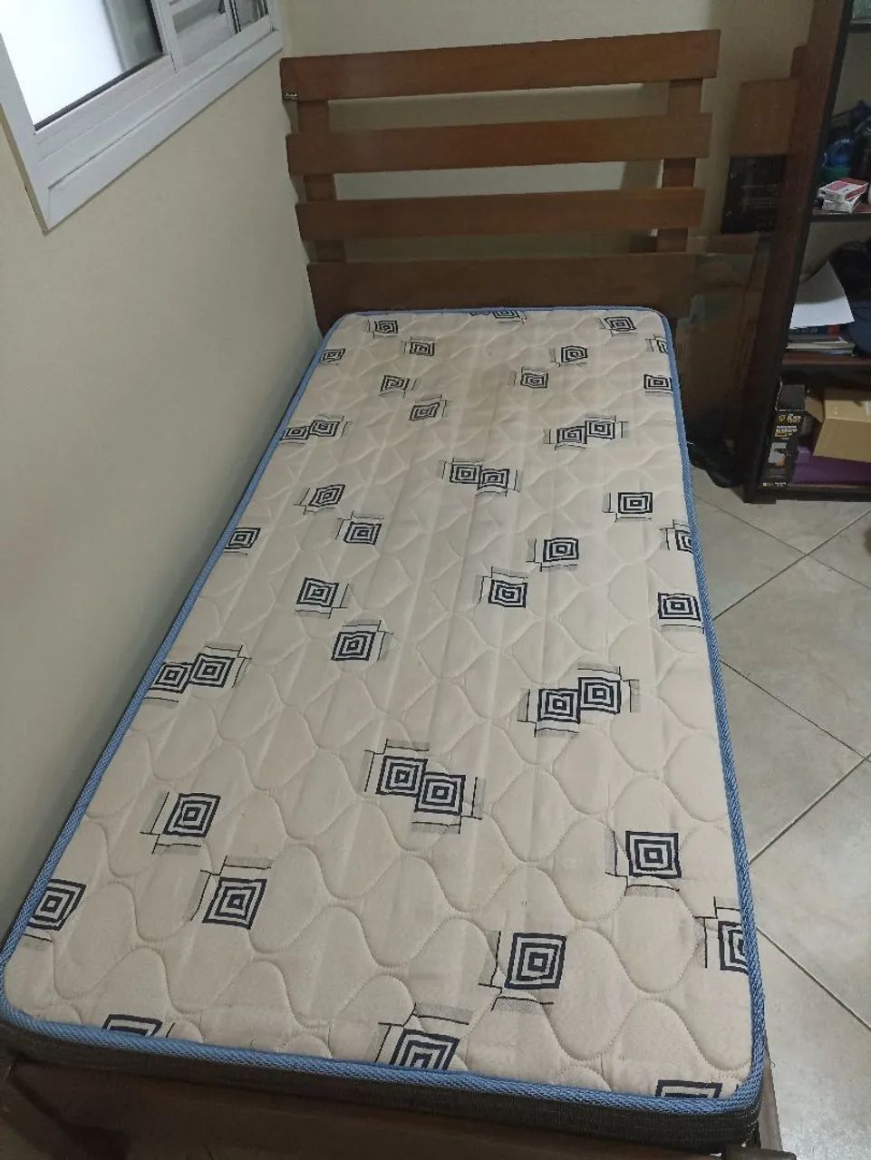 Cama de solteiro com colchão - Madeira Maciça - Foto 3