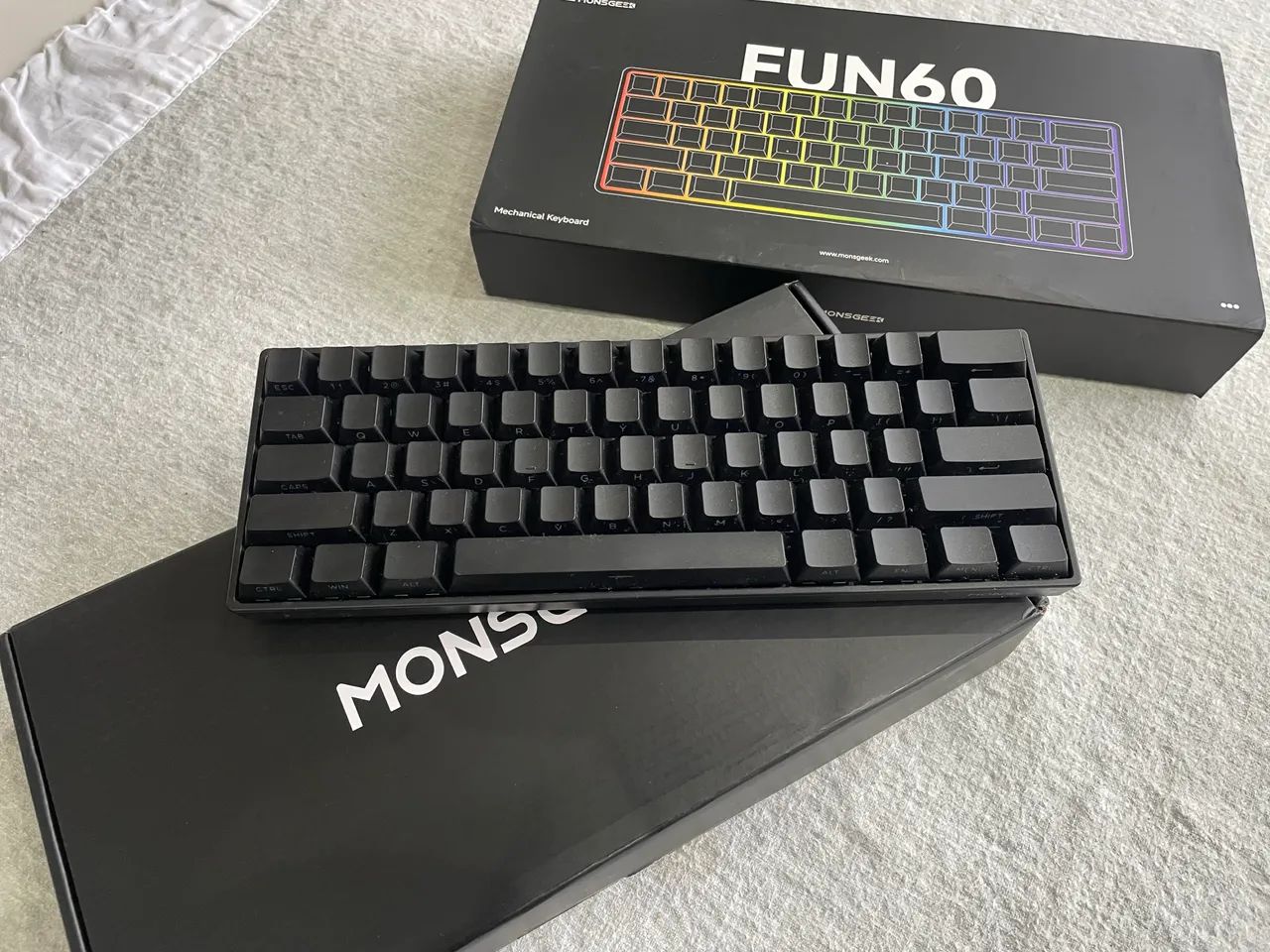 Teclado Akko MonsGeek FUN60 Pro - HE