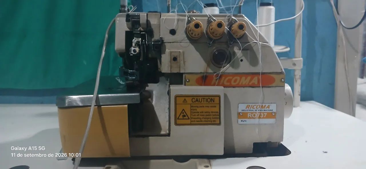 Maquina industrial Overlock RICOMA R0737 - Foto 5