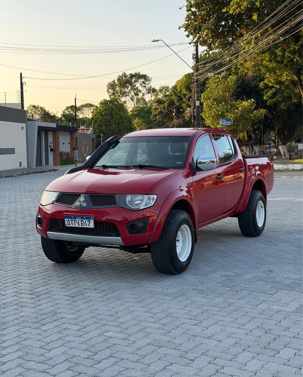 Mitsubishi L200 L200 Triton Savana 3.2 CD TBI Dies. Mec. 2015