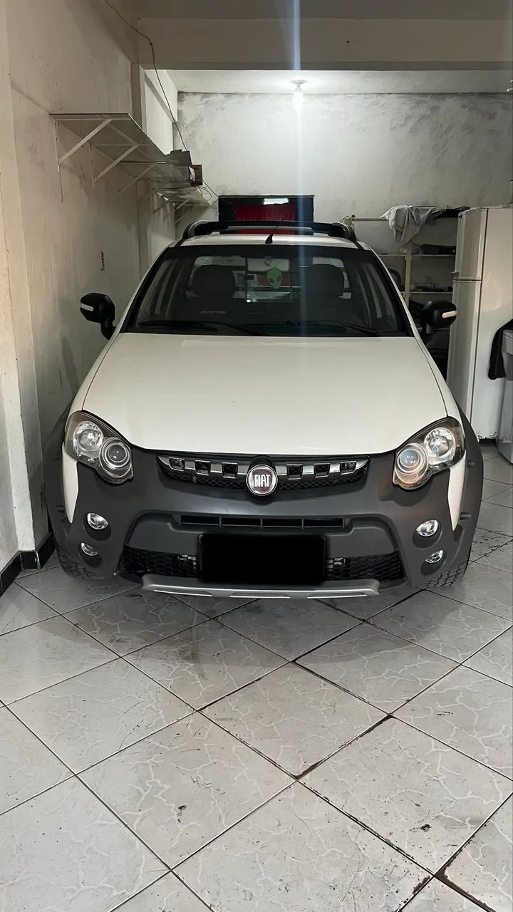 Fiat Strada Adventure 1.8/ 1.8 Locker Flex CE 2013 - Foto 4