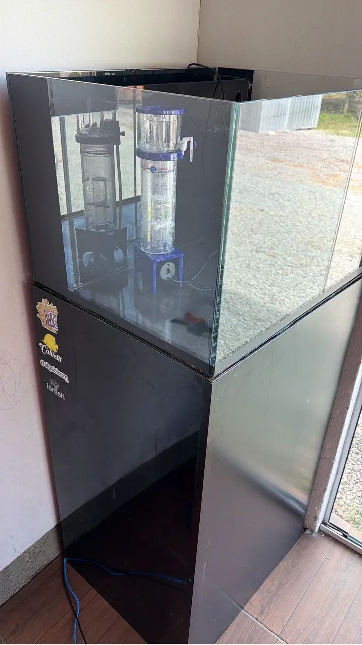 Aquário cubo 60x50x40 com sump traseiro e móvel  - Foto 3