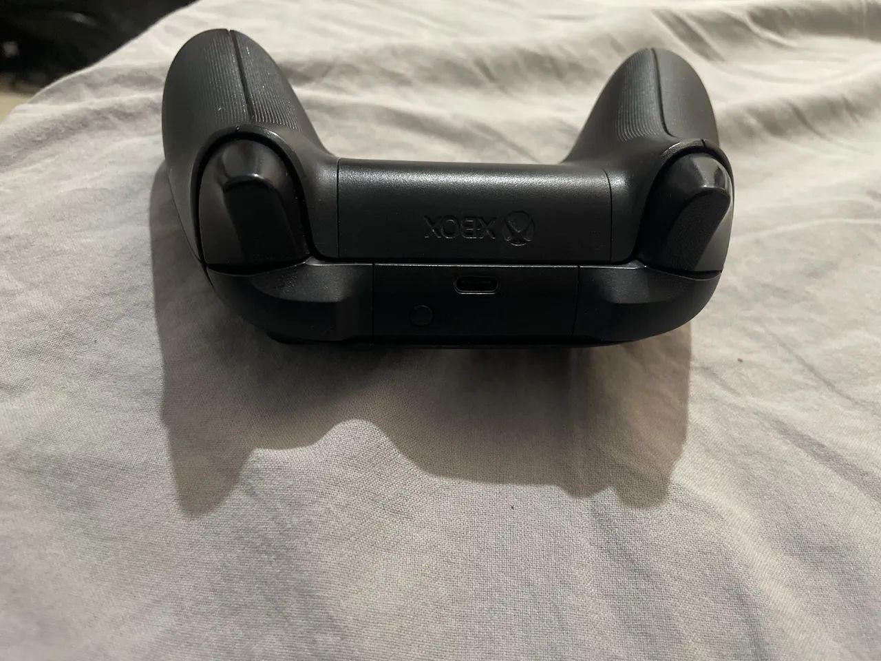Controle de xbox series S original (com a entrada usb estragada) - Foto 3