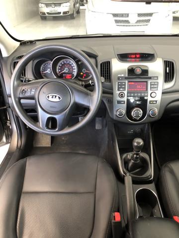 Kia Cerato 2011/2012 1.6 Flex 4P Manual - Foto 6