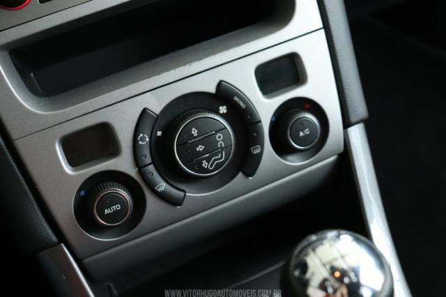 Peugeot 408 - Foto 11