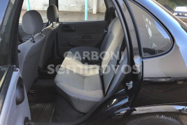 CHEVROLET CLASSIC 2010/2011 1.0 MPFI LS 8V FLEX 4P MANUAL - Foto 6