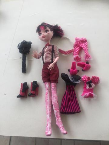 Boneca monster high Draculaura