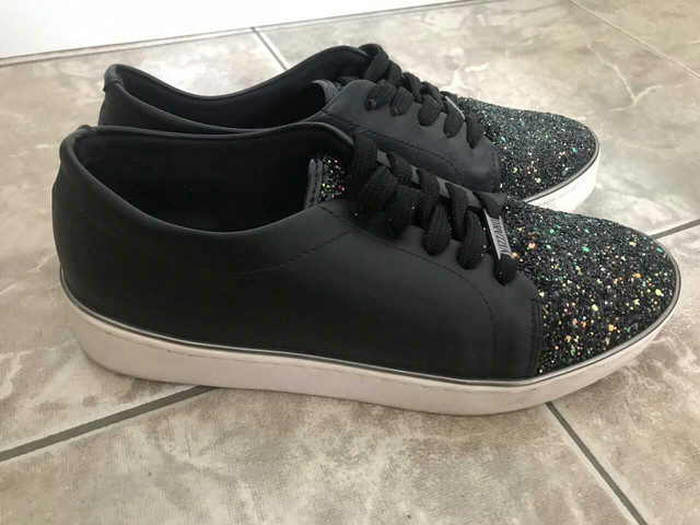tenis vizzano com brilho