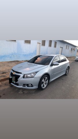 CRUZE 1.8 LT