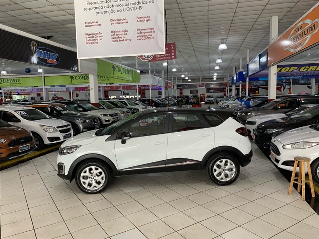CAPTUR LIFE 1.6 18 COMPLETISSIMA AUTOMATICA BAIXO KM PNEUS NOVOS