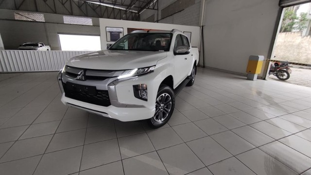MITSUBISHI L200 TRITON SPORT HPE-S TOP