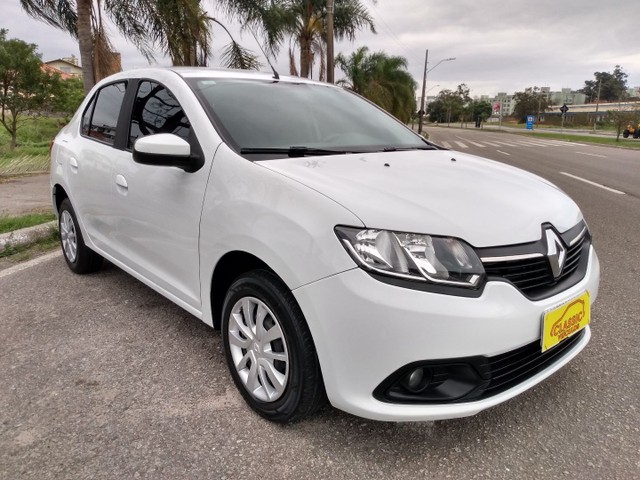 RENAULT LOGAN EXPRESSION 2015