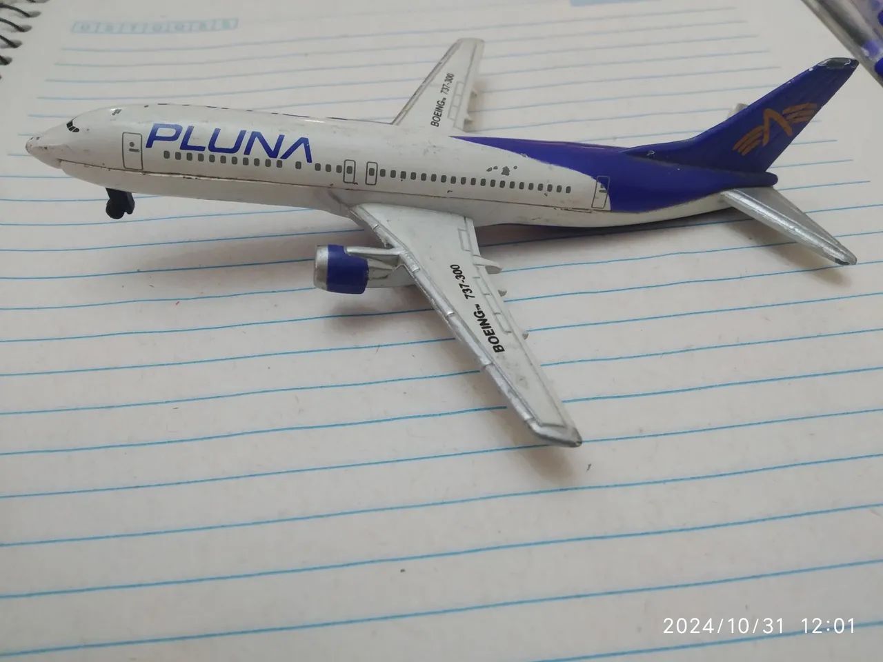 Aviao de ferro 13cm comprimento