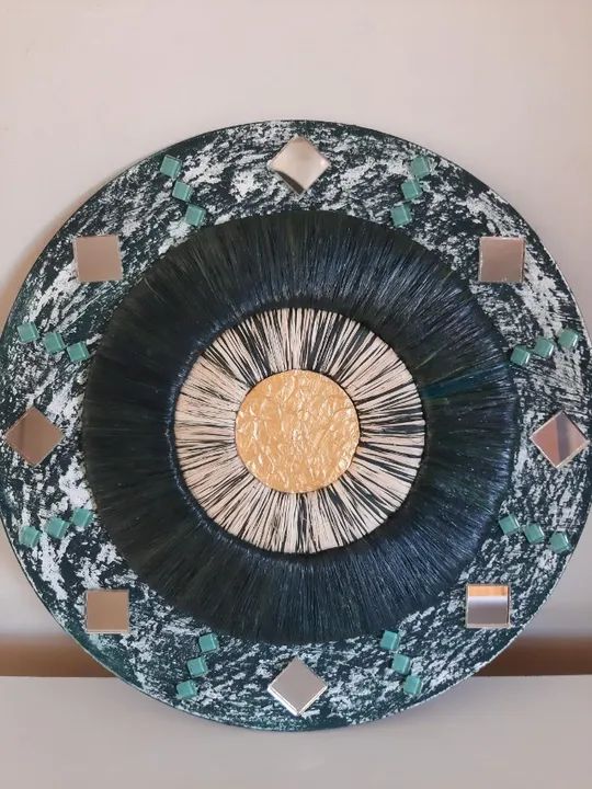 Quadro redondo - Mandala artesanal
