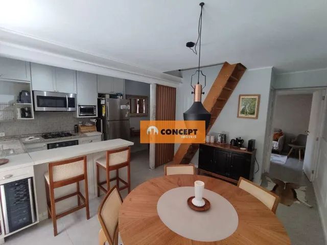 Sobrado com 4 dormitórios à venda, 220 m² por R$ 829.000,00 - Cidade Cruzeiro do Sul - Suz