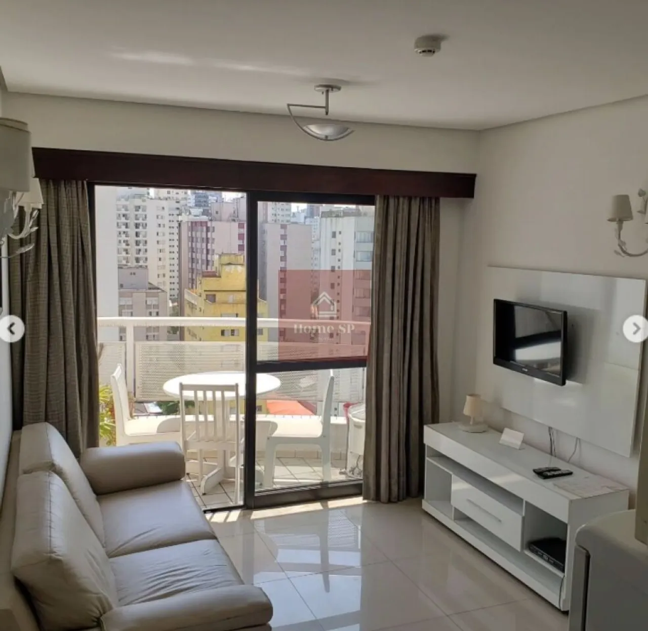 Um dos flats mais procurados de Moema, Excelente localização