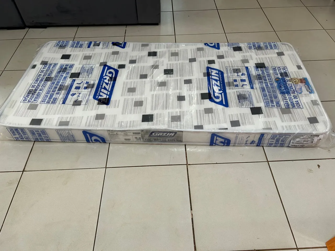 Colchão de Espuma solteiro GAZZIN - Novo