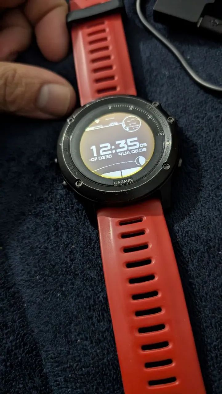 Relógio Garmin fênix 3 para atividades físicas